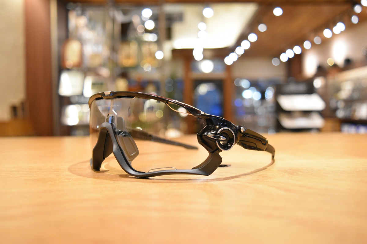OAKLEY　可視光調光メガネ可視光調光レンズ50000円